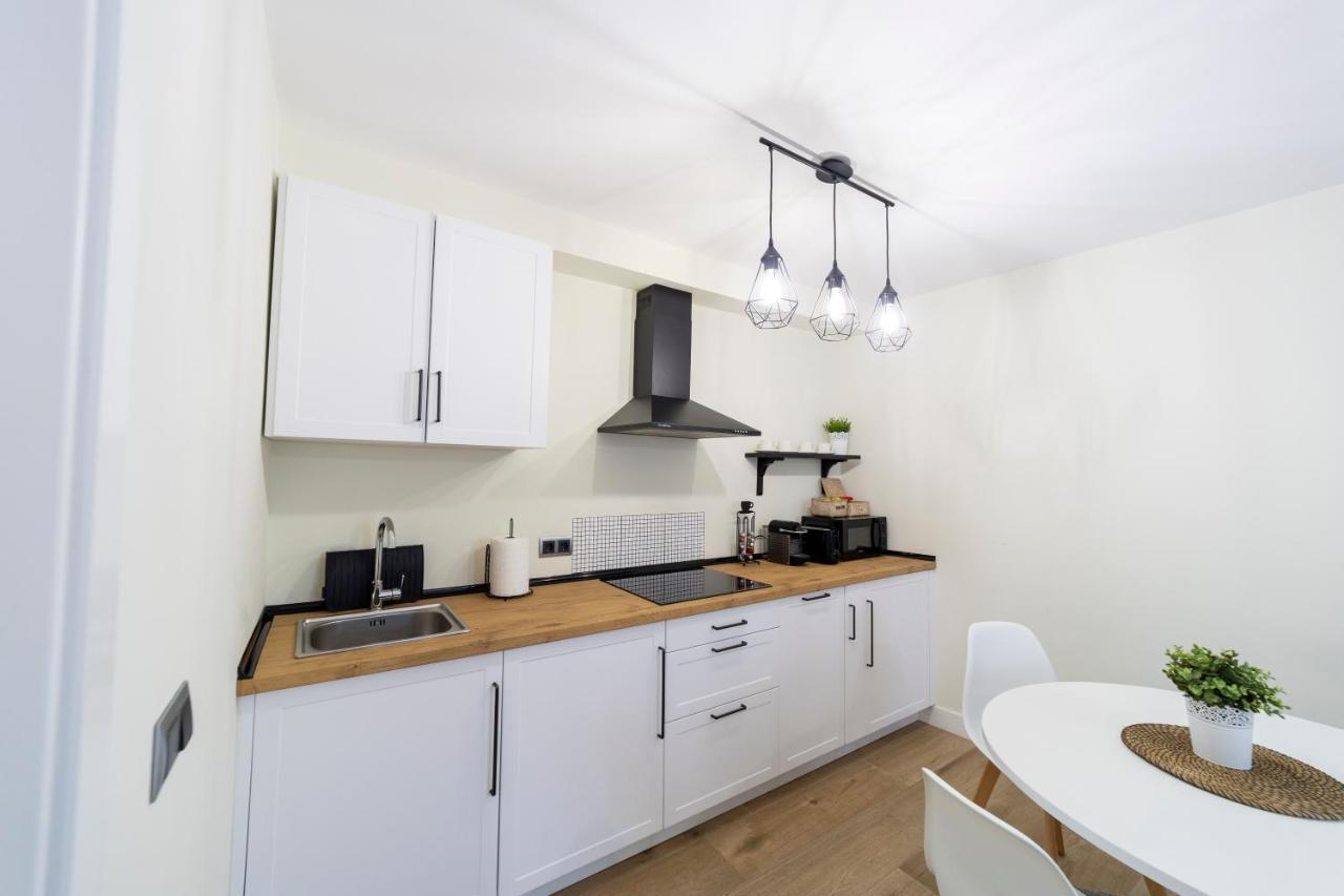 Apartamentos San Lazaro Сантьяго-де-Компостела Екстер'єр фото
