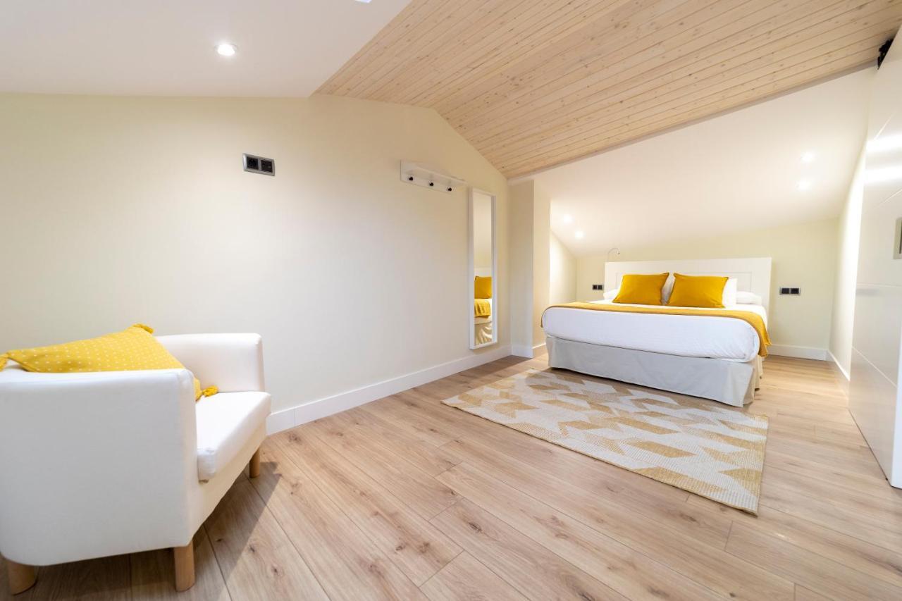 Apartamentos San Lazaro Сантьяго-де-Компостела Екстер'єр фото