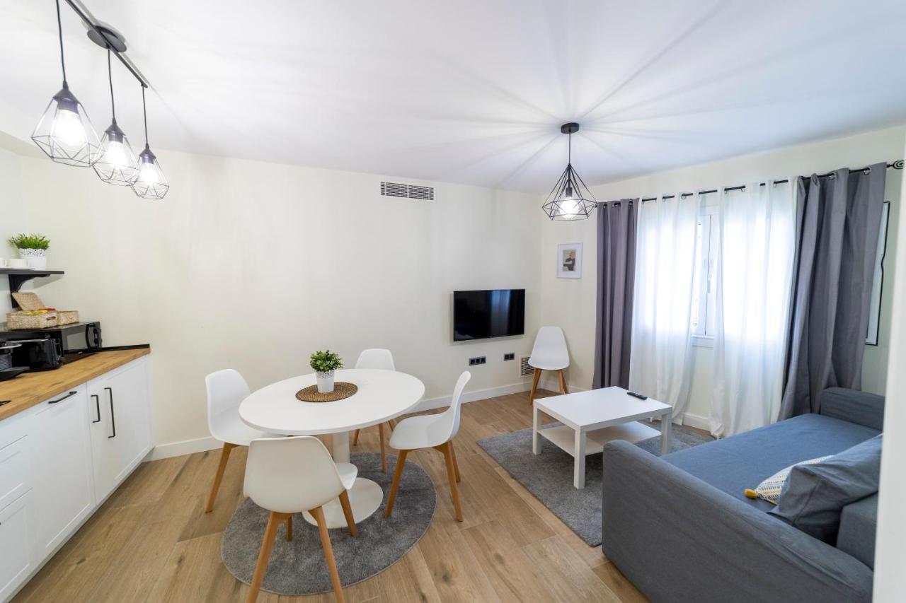 Apartamentos San Lazaro Сантьяго-де-Компостела Екстер'єр фото