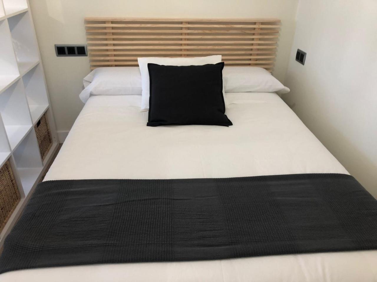 Apartamentos San Lazaro Сантьяго-де-Компостела Екстер'єр фото